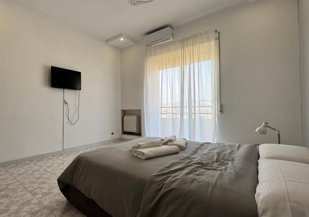 Corso Novara - 8 Posti Letto E Self Check-In Vicino La Stazione Centrale Di Napoli エクステリア 写真